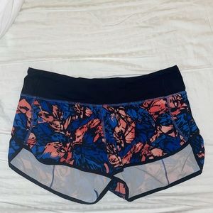 LULULEMON shorts